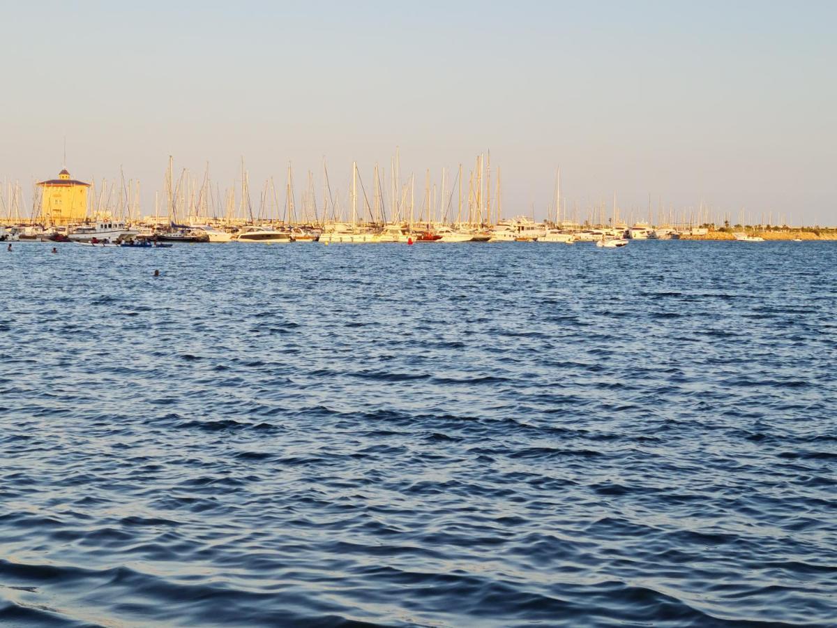 Sol Y Mar Entre Playas Apartman Torrevieja Kültér fotó